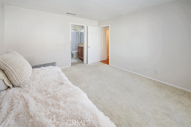 Detail Gallery Image 11 of 21 For 18034 Flynn Dr #5601,  Canyon Country,  CA 91387 - 2 Beds | 2 Baths