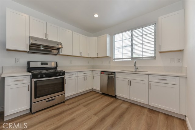 Detail Gallery Image 4 of 49 For 6650 Mogano Dr, Chino,  CA 91710 - 4 Beds | 2/1 Baths