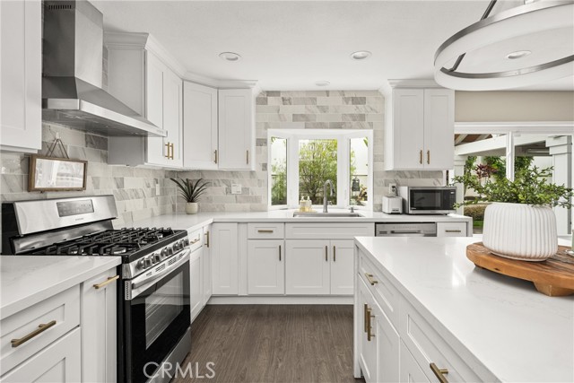 Detail Gallery Image 32 of 75 For 342 S Silverbrook Dr., Anaheim Hills,  CA 92807 - 5 Beds | 4 Baths