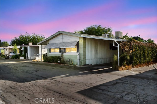 3753 E Avenue I #62, Lancaster CA: https://media.crmls.org/medias/8f397e5d-720f-4059-8f51-53e8cd489b9d.jpg