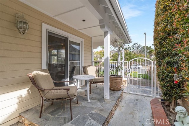 25912 Densmore Drive, Lake Forest CA: https://media.crmls.org/medias/8f3a2022-c8e5-4182-80eb-00c11909c87c.jpg