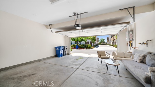 3610 E Pollock Street, Ontario CA: https://media.crmls.org/medias/8f3adaef-8abf-4f30-b736-592f49aab2c0.jpg