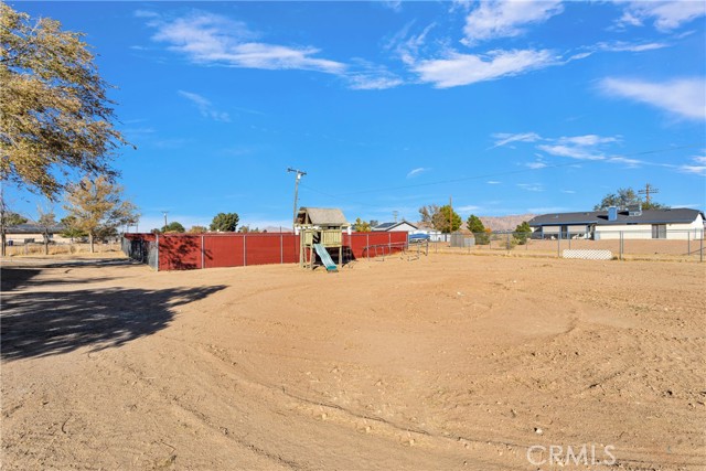 Detail Gallery Image 38 of 48 For 15747 Ute Rd, Apple Valley,  CA 92307 - 3 Beds | 2 Baths