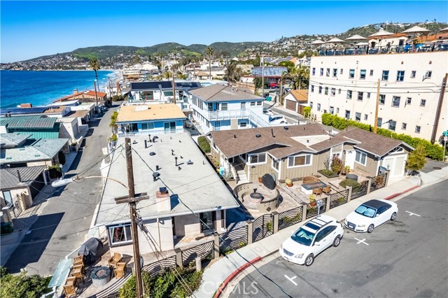 150 Cress Street, Laguna Beach CA: https://media.crmls.org/medias/8f3b9732-f846-4833-986b-be0e14340d20.jpg