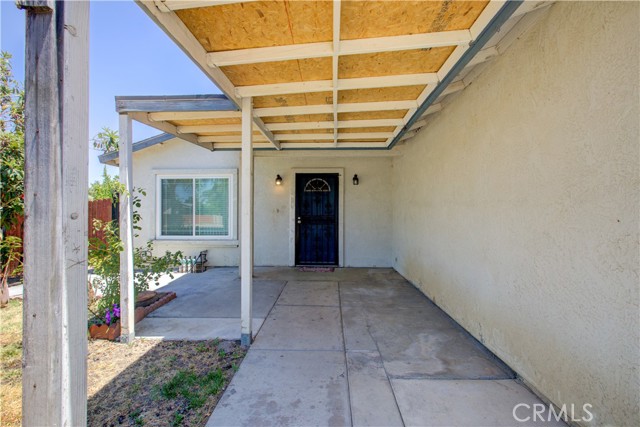 402 La Mesa Street, Merced CA: https://media.crmls.org/medias/8f3c3305-eb18-4e7f-8020-7d6e1597e166.jpg