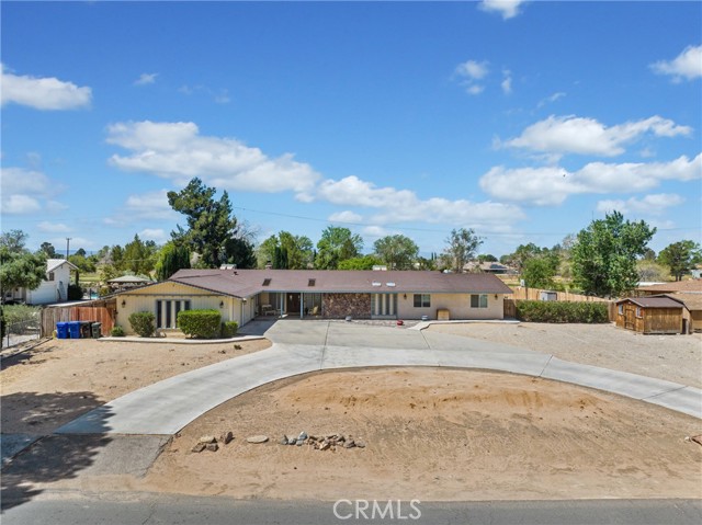 Image 2 for 19977 Chickasaw Rd, Apple Valley, CA 92307