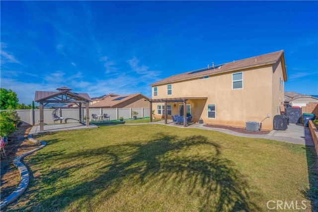 Detail Gallery Image 4 of 46 For 20407 Lyon Rd, Riverside,  CA 92507 - 4 Beds | 2/1 Baths