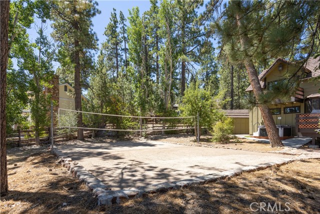 Detail Gallery Image 31 of 41 For 40153 Lakeview Dr, Big Bear Lake,  CA 92315 - 4 Beds | 3 Baths