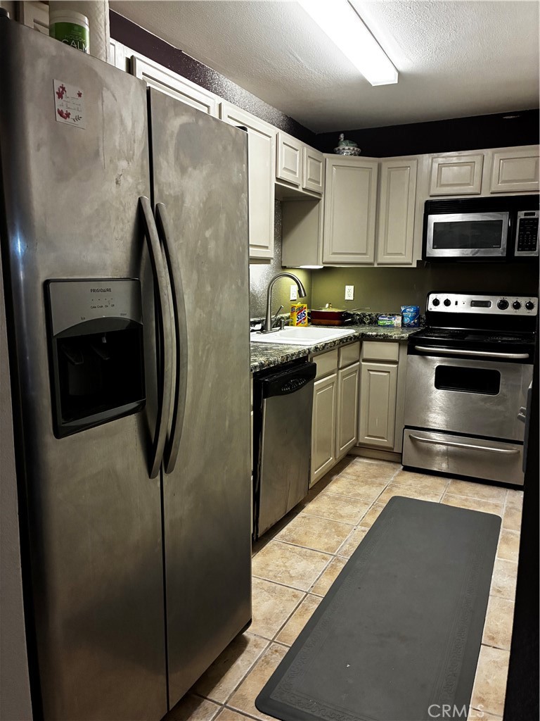 MLS #CV25277790 image #5