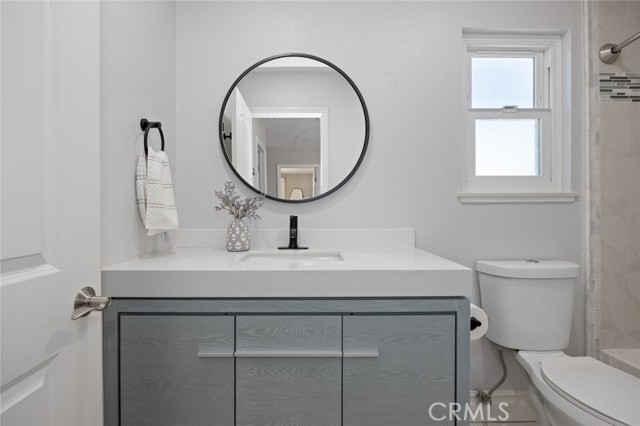 Detail Gallery Image 32 of 42 For 2211 Farrell Ave #B,  Redondo Beach,  CA 90278 - 3 Beds | 2/1 Baths
