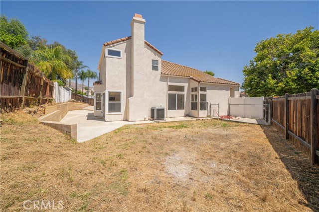 23760 Timber Bluff Court, Moreno Valley CA: https://media.crmls.org/medias/8f3e5240-98a3-491d-b312-9d94a49b8ac3.jpg