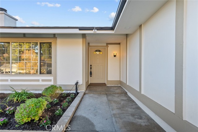 Detail Gallery Image 4 of 33 For 22942 Mulberry Glen Dr, Valencia,  CA 91354 - 3 Beds | 2 Baths