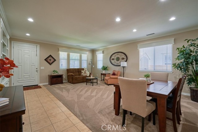 Detail Gallery Image 9 of 54 For 14508 Meadowbrook Ln, Corona,  CA 92880 - 4 Beds | 2/1 Baths