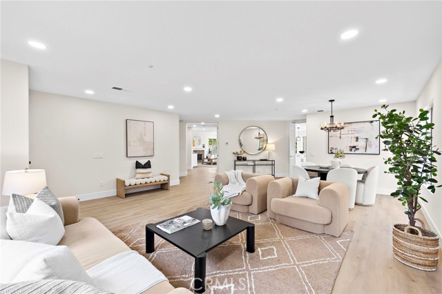 Detail Gallery Image 7 of 62 For 17 Rhode Island, Irvine,  CA 92606 - 5 Beds | 3 Baths