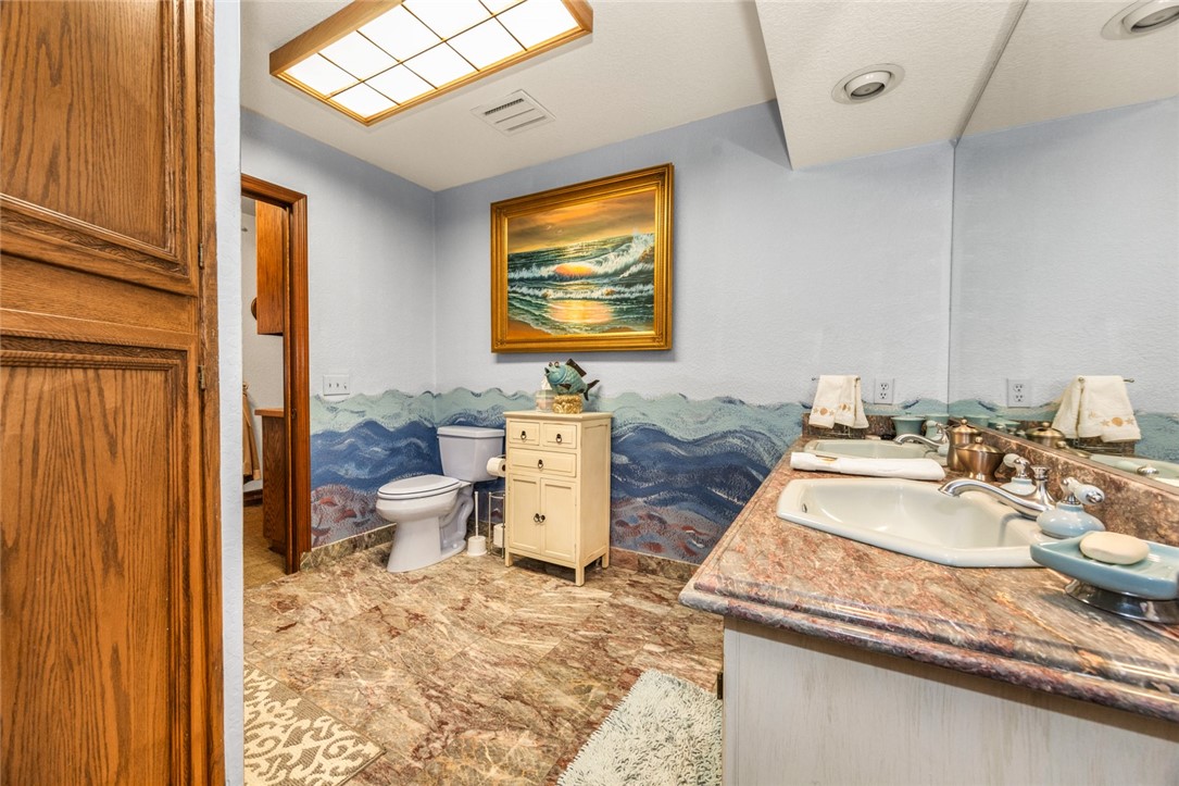 Detail Gallery Image 14 of 38 For 160 Yosemite Dr, Big Bear City,  CA 92314 - 4 Beds | 2/1 Baths