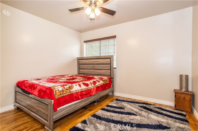 Detail Gallery Image 16 of 28 For 7301 Nita Ave, Canoga Park,  CA 91303 - 3 Beds | 2 Baths