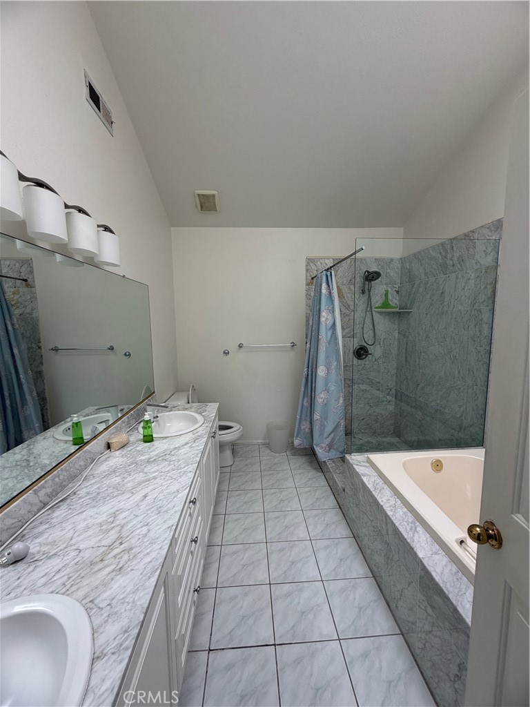 MLS #OC26164170 image #15