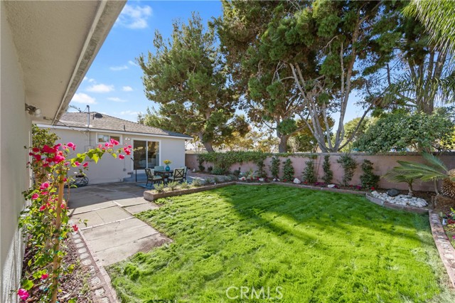 2723 Fisk, Redondo Beach CA: https://media.crmls.org/medias/8f40cdf0-29bd-4b8d-92bc-6f5d8d793fc2.jpg