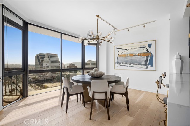 Detail Gallery Image 12 of 65 For 222 Monterey Rd #1603,  Glendale,  CA 91206 - 2 Beds | 2 Baths