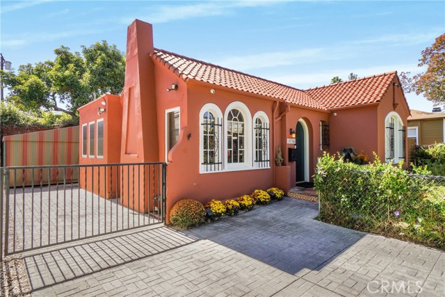 Detail Gallery Image 5 of 46 For 10754 Valley Spring, Studio City,  CA 91602 - 2 Beds | 2 Baths