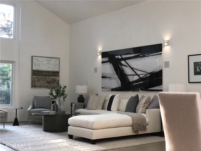 Detail Gallery Image 12 of 52 For 5714 Vantage Ave, Valley Village,  CA 91607 - 4 Beds | 3 Baths