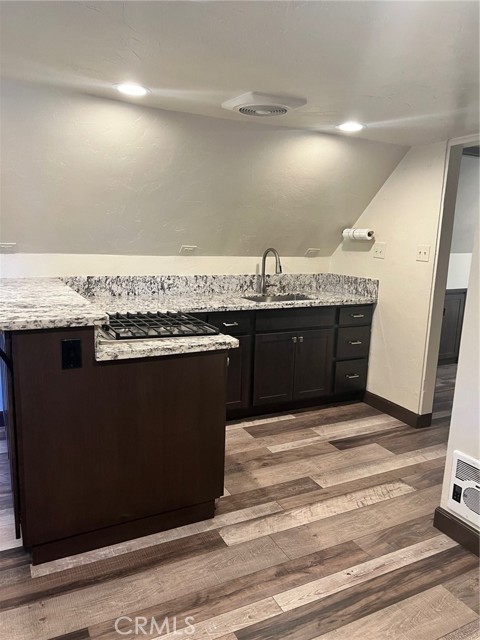 23775 APT A Lake Drive, Crestline CA: https://media.crmls.org/medias/8f41a882-b86e-47ef-8df4-27011e245ffa.jpg