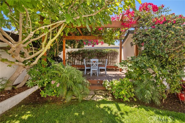 1236 3rd Street, Hermosa Beach, California 90254, 2 Bedrooms Bedrooms, ,2 BathroomsBathrooms,Residential,Sold,3rd,SB22195977