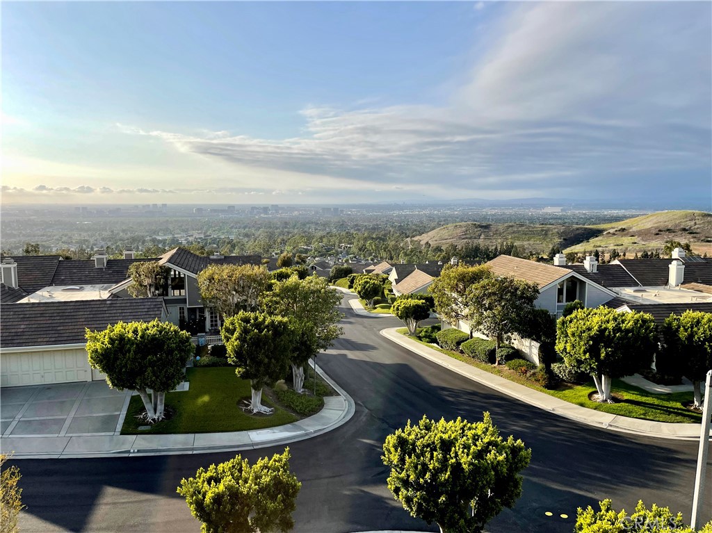 8f41dad9 7ef3 41a2 92ca 3a7b17ab9937