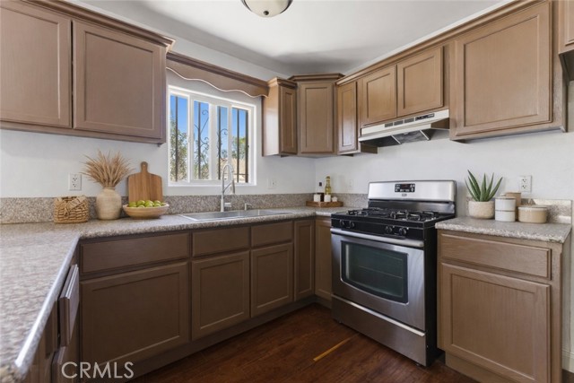 Detail Gallery Image 6 of 24 For 1732 W 65th, Los Angeles,  CA 90047 - 3 Beds | 2 Baths