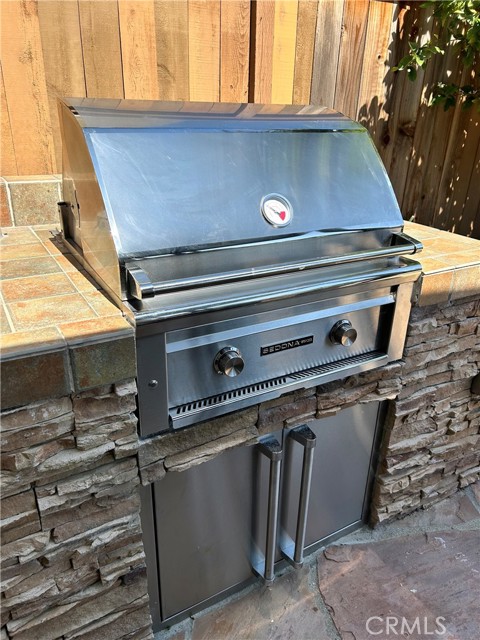 Built-In BBQ