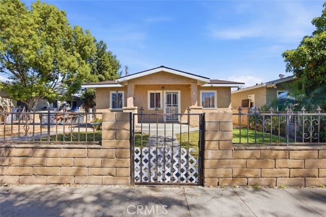 Detail Gallery Image 2 of 24 For 508 N Vine, Anaheim,  CA 92805 - 2 Beds | 1 Baths