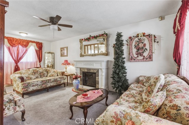 Detail Gallery Image 6 of 20 For 6662 Robinson Rd, Highland,  CA 92346 - 3 Beds | 2 Baths