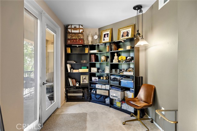 3247 Watermarke Place, Irvine CA: https://media.crmls.org/medias/8f44bb37-ae55-48cf-945e-9eb6c1bbcc03.jpg