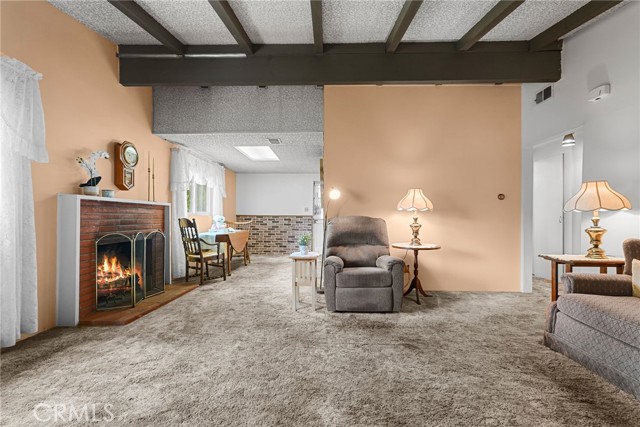 27439 Santa Clarita Road, Saugus CA: https://media.crmls.org/medias/8f44c956-24ea-4043-bec3-fab1e91fcf09.jpg