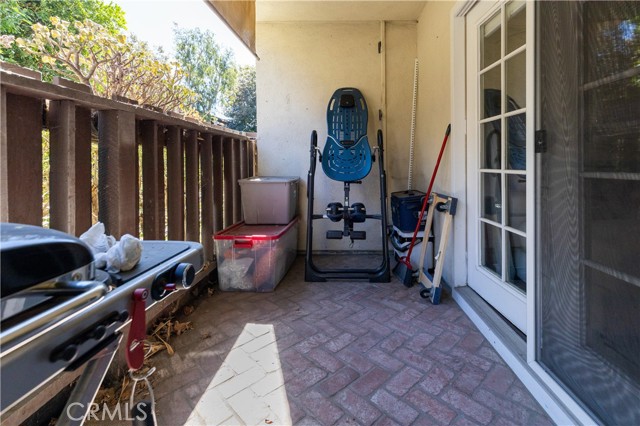 Detail Gallery Image 11 of 25 For 12200 Montecito Rd #D104,  Seal Beach,  CA 90740 - 2 Beds | 2 Baths