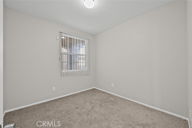 Detail Gallery Image 14 of 38 For 14323 Moon Valley St, Victorville,  CA 92394 - 4 Beds | 3 Baths