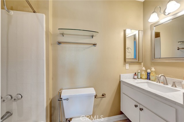 Detail Gallery Image 28 of 44 For 21205 Serra Vista, Lake Forest,  CA 92630 - 2 Beds | 2/1 Baths