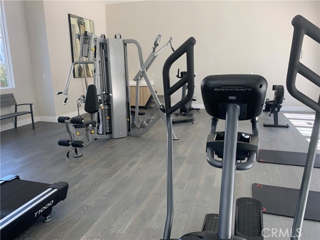 1 Sahalee Way, Phillips Ranch CA: https://media.crmls.org/medias/8f487d07-fdaf-4614-8574-18e603922243.jpg