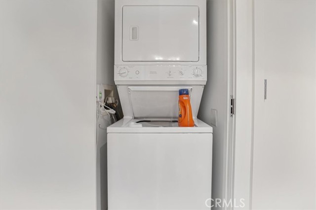 3131 Michelson Drive, Irvine CA: https://media.crmls.org/medias/8f4886a5-b2f1-487d-9574-99e2928ebac1.jpg