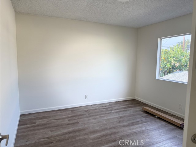 Detail Gallery Image 5 of 9 For 1524 Stanford St #E,  Santa Monica,  CA 90404 - 2 Beds | 1 Baths