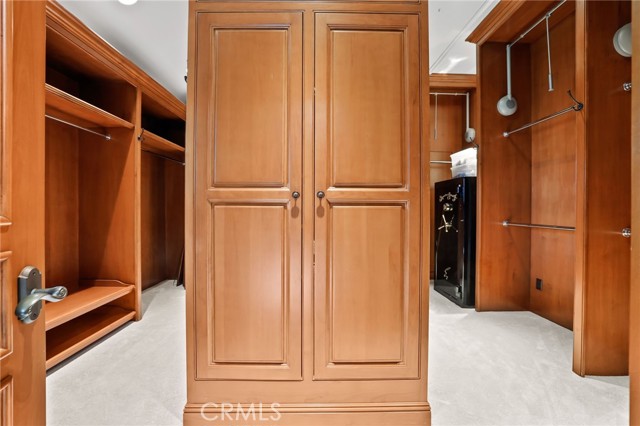 20 Cherry Hills Lane, Newport Beach CA: https://media.crmls.org/medias/8f4a60c6-a16e-4fb2-9c97-880f99fb41d5.jpg