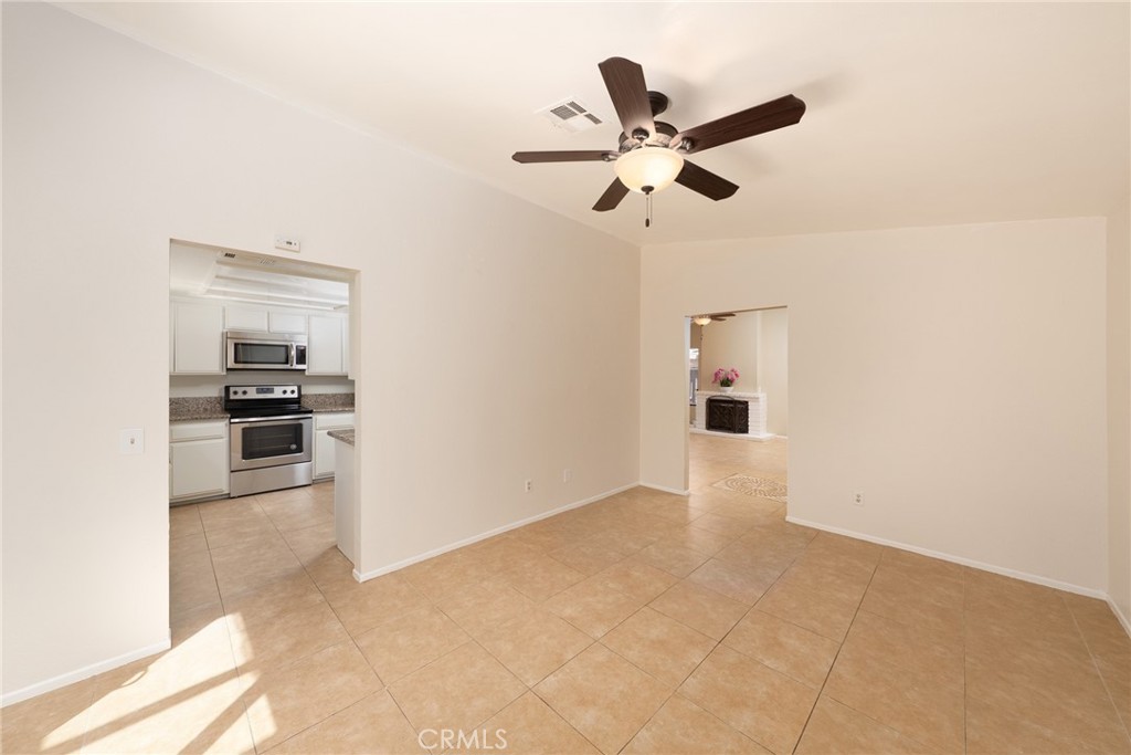 MLS #OC25215875 image #7