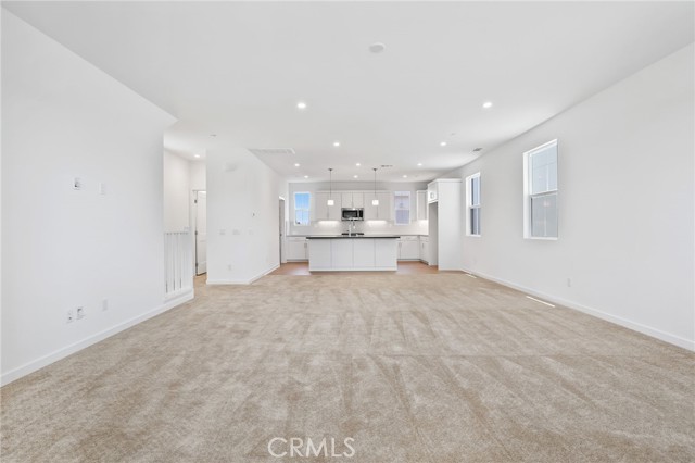 139 Jessup Way, Tustin CA: https://media.crmls.org/medias/8f4aa442-10e8-4d4a-af09-8a4383ca201b.jpg
