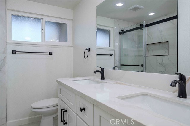 Detail Gallery Image 23 of 33 For 21142 Miramar Ln, Huntington Beach,  CA 92646 - 3 Beds | 2 Baths