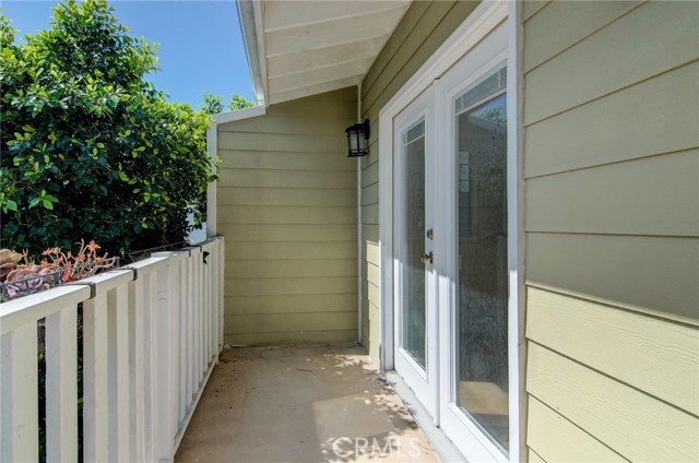 Detail Gallery Image 17 of 19 For 527 Westminster #B,  Newport Beach,  CA 92663 - 3 Beds | 2 Baths