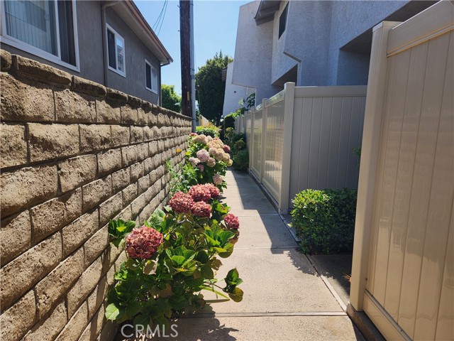 Image 2 for 26116 Narbonne Ave #H, Lomita, CA 90717