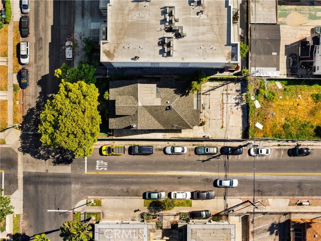 101 S. MARIPOSA AVE, Los Angeles CA: https://media.crmls.org/medias/8f4c52c1-edf8-4ead-8cb0-1bad9e3ba166.jpg