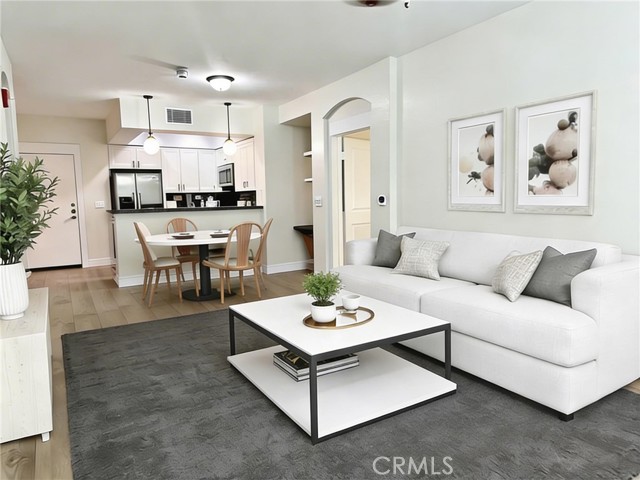 Front Image Thumbnail for CRSR25181644