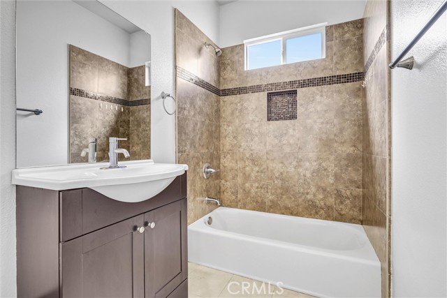 3405 S El Camino Real, San Clemente CA: https://media.crmls.org/medias/8f4d5bc6-ff86-4219-ba54-50ee7cf91615.jpg