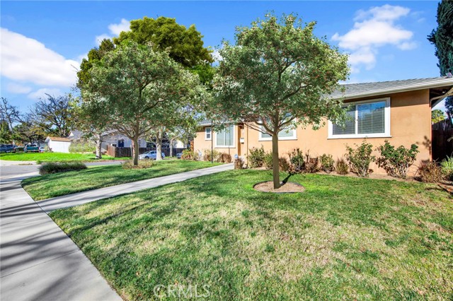 Detail Gallery Image 3 of 35 For 22677 Criswell, West Hills,  CA 91307 - 5 Beds | 3 Baths